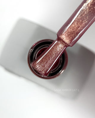 Esmalte en gel Saga AMBER CAT 5 (10 ml)